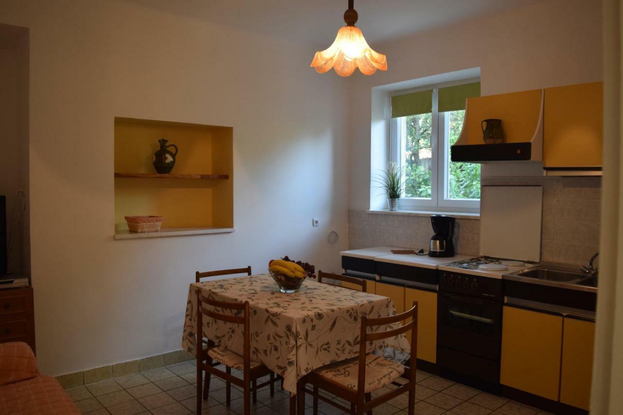 Apartmani Andela I Mladen Debelic Раб Екстериор снимка