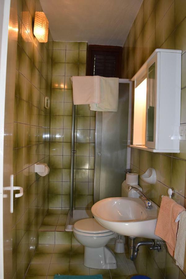Apartmani Andela I Mladen Debelic Раб Екстериор снимка